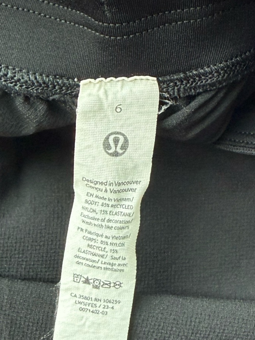 Lululemon - Picture 4 of 4
